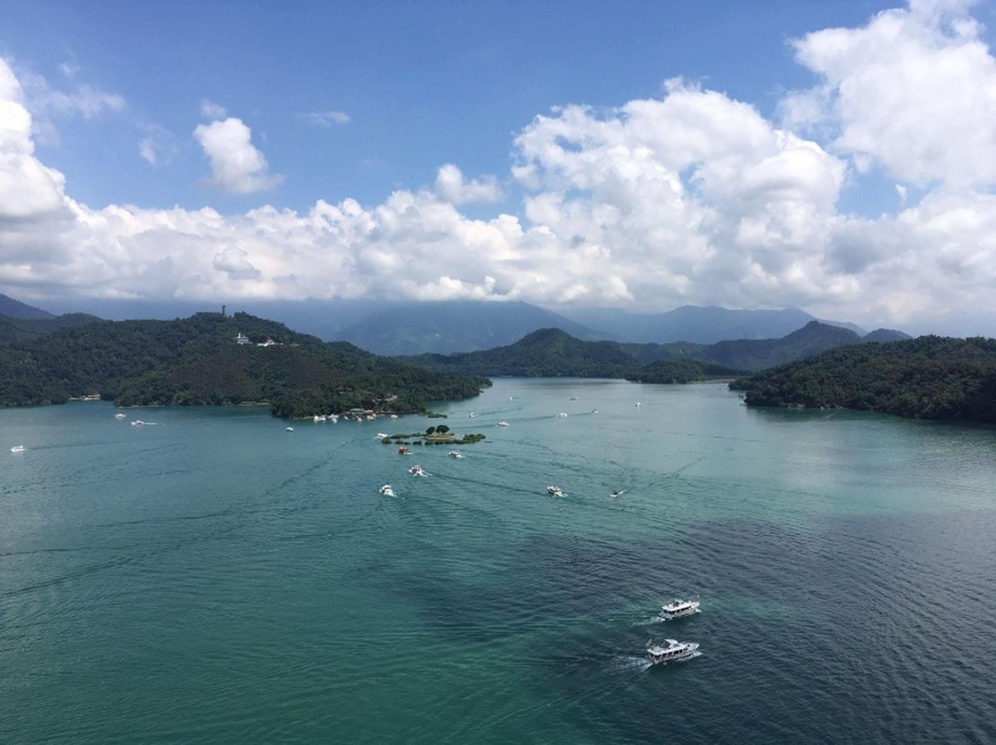 Sun Moon Lake Love Home Lake Nantou Exteriör bild